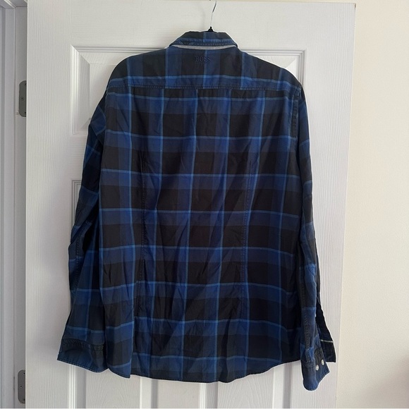 Size L Hugo Boss Men’s Blue Plaid Flannel Shirt - Picture 2 of 6